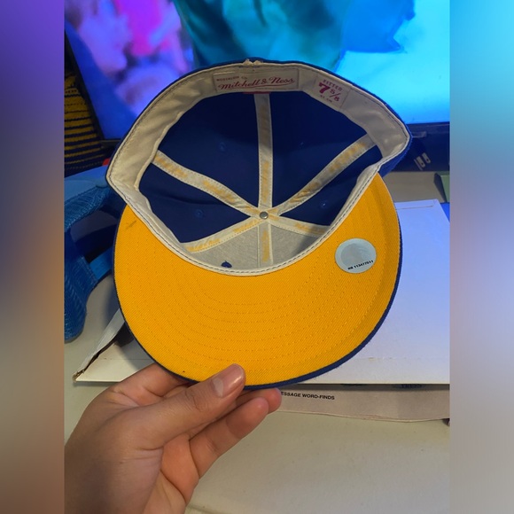 6 hat bundle - Picture 3 of 12